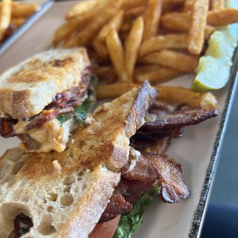 Common Table - Pimento cheese BLT with fries - American Near Me - Chattanooga, Tennessee