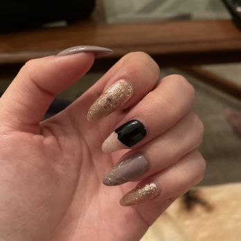 Omni Nails - broken pt2 - Nail Salons Near Me - San Diego, California