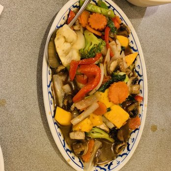 Lucky Thai Elephant - Sweet and sour - Thai Near Me - Newport, Oregon