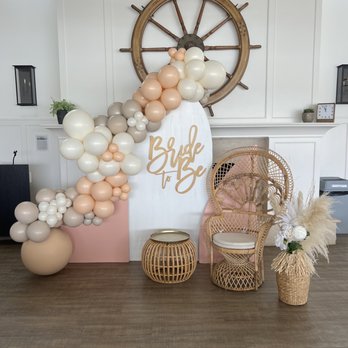 A La Mode Collections - Party Equipment Rentals Near Me - Santa Ana, California