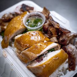 Grandeur Palace - Combo meal with Roast Pork, Soya Chicken, Veggies, and Rice