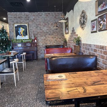 Picasso Moments Bakery - Bakeries Near Me - Orlando, Florida