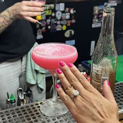Alleycat - "Your mother"....the syrup is made in-house and let me tell you....it's SOOOO GOOD! (And my nails happened to match).