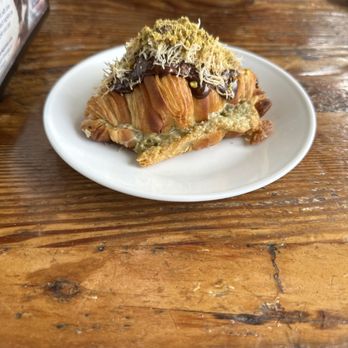 Lazy Dough - dubai chocolate croissant. DIVINE. - Breakfast & Brunch Near Me - Long Beach, California