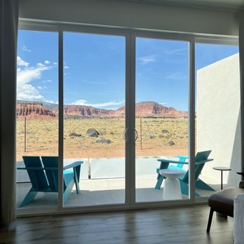 Skyview Hotel - Outdoor patio from room - Hotels Near Me - Torrey, Utah Skyview Hotel - Outdoor patio from room - Hotels Near Me - Torrey, Utah