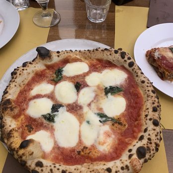 Pizzeria O' Vesuvio Firenze - Pizza - Pizza Near Me - Florence, FI
