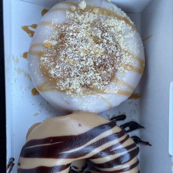 Duck Donuts - The twins! An apple pie and a peanut butter paradise - Donuts Near Me - Garden City Park, New York