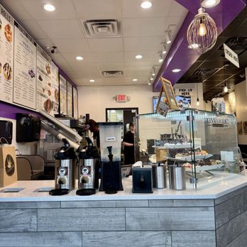 Cinnaholic - Interior - Bakeries Near Me - Ann Arbor, Michigan