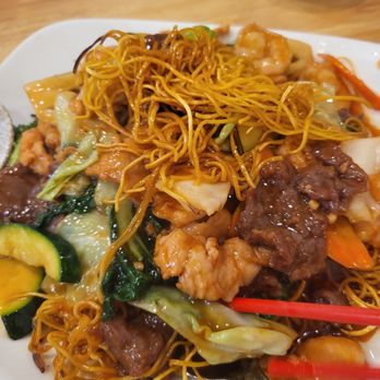 Hidden Dumpling House - Pan fried noodle - Chinese Near Me - Elk Grove, California