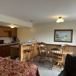 Hotel Nashville - Living room, dining and kitchen areas.