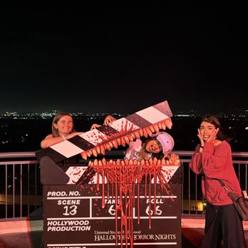 Halloween Horror Nights - Halloween Horror Nights Photo op - Haunted Houses Near Me - Los Angeles, California Halloween Horror Nights - Halloween Horror Nights Photo op - Haunted Houses Near Me - Los Angeles, California