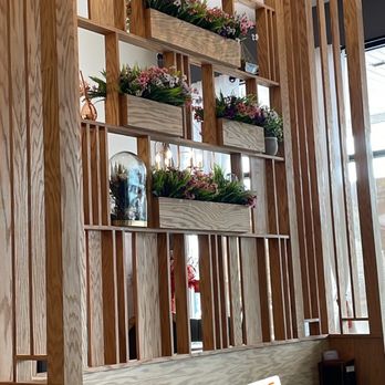 Prince Tea House - Edison - Very nice decor - Desserts Near Me - Edison, New Jersey