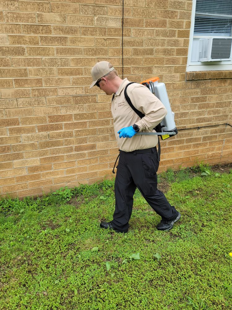 DYNAMIC PEST MANAGEMENT Updated September 2024 Joplin, Missouri Pest Control Phone