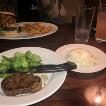 LongHorn Steakhouse - Steakhouses Near Me - Statesboro, Georgia