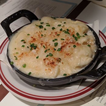Rhett - Macaroni gratin so friggin delicious - Breakfast & Brunch Near Me - Savannah, Georgia Rhett - Macaroni gratin so friggin delicious - Breakfast & Brunch Near Me - Savannah, Georgia