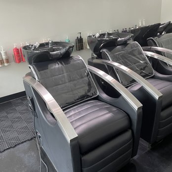 Spacehead Salon - Hair Stylists Near Me - Charlotte, North Carolina