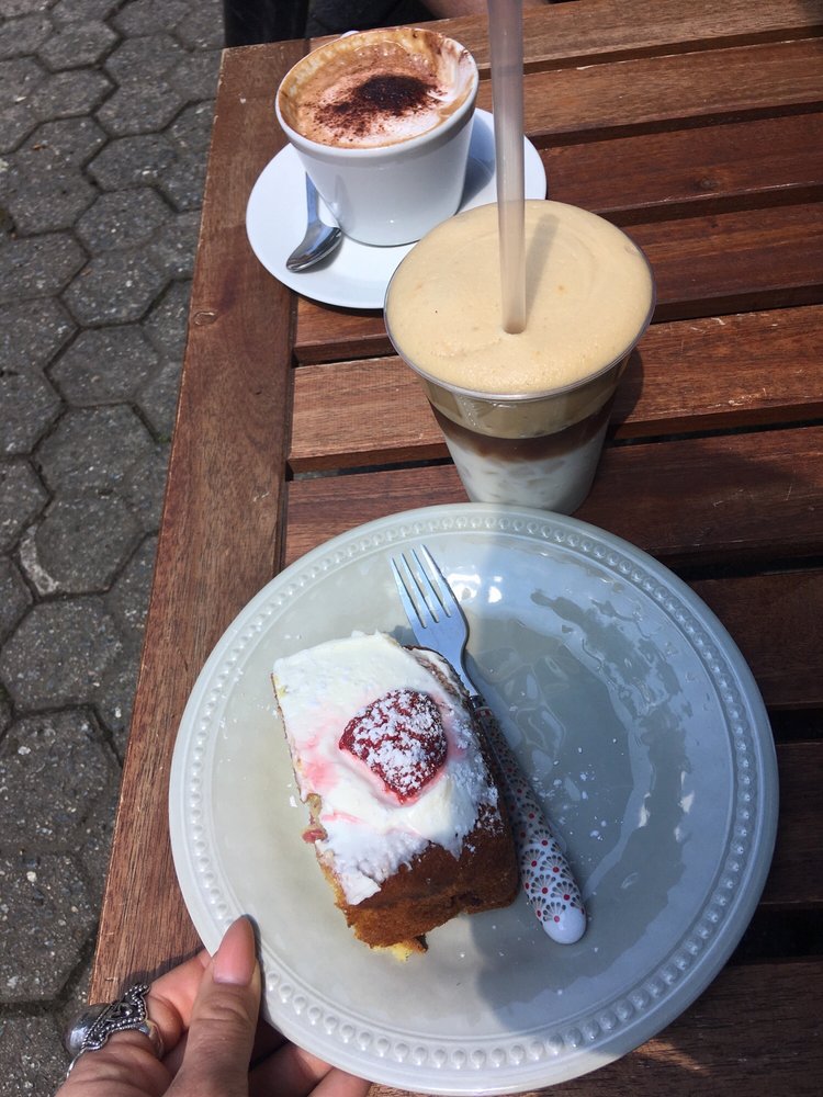 MELLOW YELLOW CAFE 32 Photos & 11 Reviews Cafes Berger Str. 4, Frankfurt am Main, Hessen