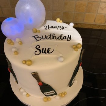 Frosting Cupcakes - Cake - Custom Cakes Near Me - Vero Beach, Florida