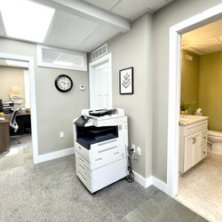 Matthew Karjalahti-RE/MAX Partners Realty - Office Interior