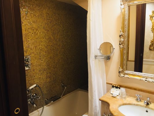 Canal Grande Hotel by null