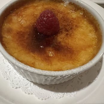 Hap's Original Steaks & Seafood - Vanilla bean cream brûlée - Seafood Near Me - Pleasanton, California