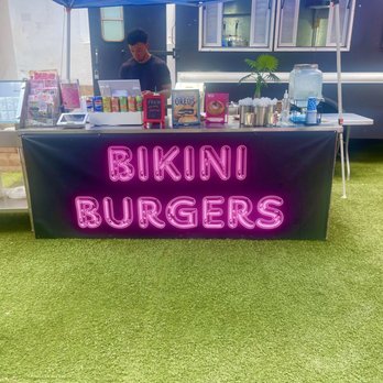 Bikini Burger - the order counter - Food Trucks Near Me - Honolulu, Hawaii