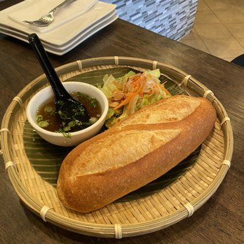 Pho Lovers - Bánh Mì Chảo Thịt Nướng -- $16.95 (side, served with Hot Vietnamese baguette, salad, & pho broth bowl) - Vietnamese Near Me - Dublin, California