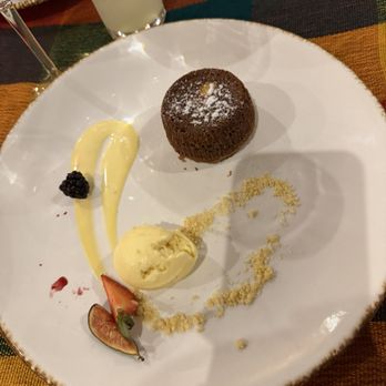 La Joya Restaurante - chocolate lava cake - Mexican Near Me - Cancún, ROO La Joya Restaurante - chocolate lava cake - Mexican Near Me - Cancún, ROO