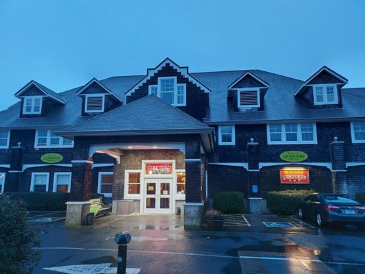 McMenamins Gearhart Hotel by null