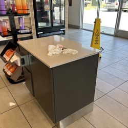 Dunkin' - Lobby not clean.