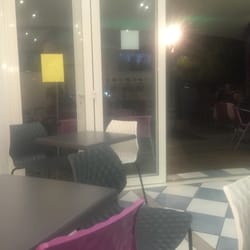 Violette les Glaces - Patio