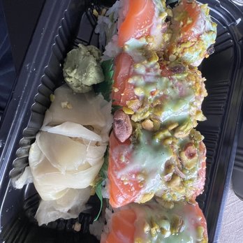 Roishi - Apple Jack roll - Ramen Near Me - Hamden, Connecticut