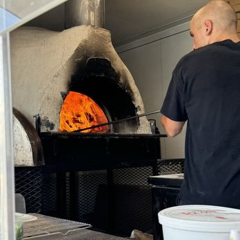 Nuovo Wood Fired Pizza - Wood fired pizza oven - Food Trucks Near Me - Clovis, California Nuovo Wood Fired Pizza - Wood fired pizza oven - Food Trucks Near Me - Clovis, California
