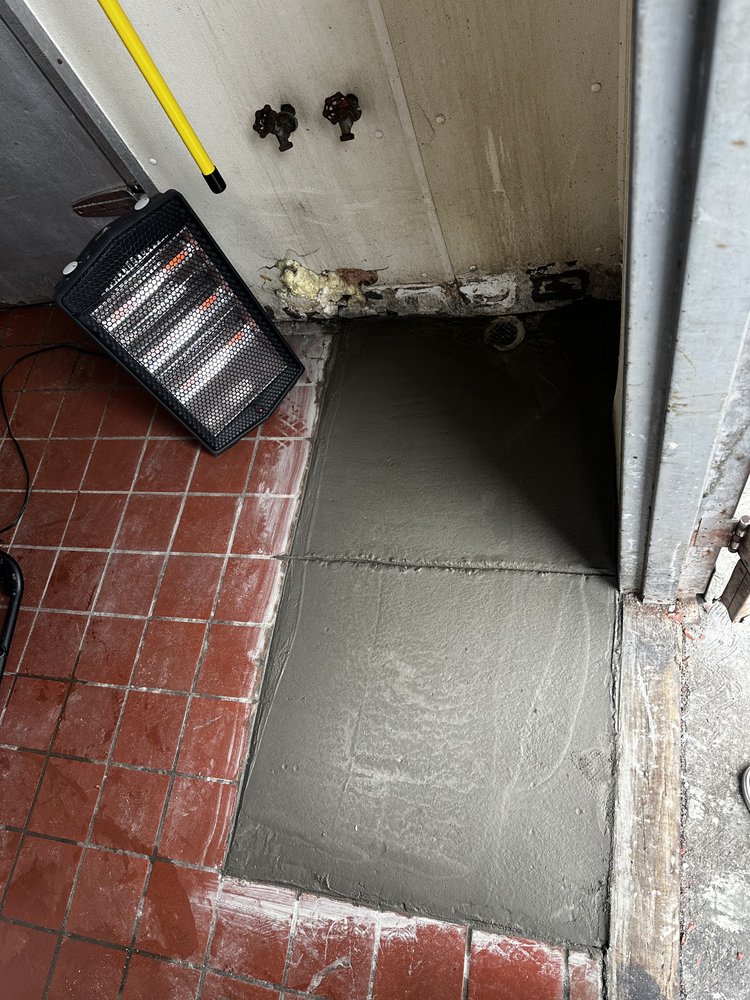 Slide of El Americano Handyman Solutions