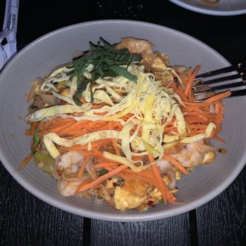 Sampan - Shrimp Pad Thai - Asian Fusion Near Me - Philadelphia, Pennsylvania Sampan - Shrimp Pad Thai - Asian Fusion Near Me - Philadelphia, Pennsylvania