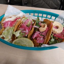 Tacopop Taquería - Shredded Chicken and Pulled Pork Tacos