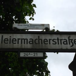 Kirchhöfe Bergmannstraße - Schleiermacher ist hier auf dem Dreifaltigkeitsfriedhof beigesetzt