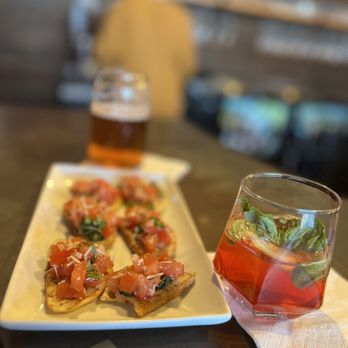 Pop The Bubbly - Champagne drink, beer on tap and bruschetta - Champagne Bars Near Me - Murphys, California Pop The Bubbly - Champagne drink, beer on tap and bruschetta - Champagne Bars Near Me - Murphys, California