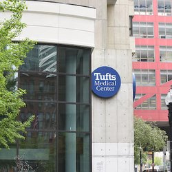 Tufts Medical Center New England Eye Center - Framingham - Exterior entrance to Tufts MC.
