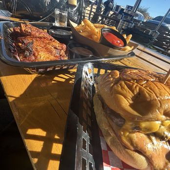 Lazy Oaks Beer Garden - LAZY BURGER & Chile Lime Wings - Bars Near Me - Houston, Texas Lazy Oaks Beer Garden - LAZY BURGER & Chile Lime Wings - Bars Near Me - Houston, Texas