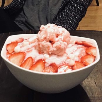 Arte - Strawberry snow bingsoo shaved ice - Cafes Near Me - Suwanee, Georgia Arte - Strawberry snow bingsoo shaved ice - Cafes Near Me - Suwanee, Georgia