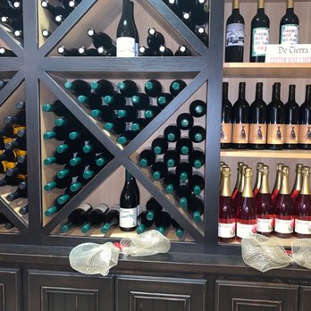 De Tierra Vineyards - Wine!!! - Wineries Near Me - Carmel, California