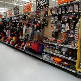 Walmart Supercenter - a halloween display - Department Stores Near Me - Yulee, Florida Walmart Supercenter - a halloween display - Department Stores Near Me - Yulee, Florida