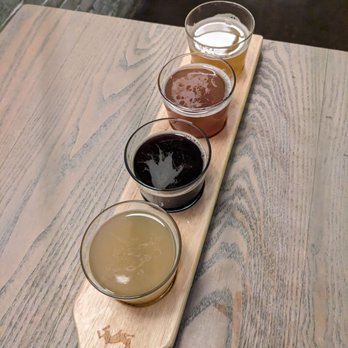 Mascot Brewery - Link Up, Screwface, Chocolate Daddy and Haze IPA (kinda sure). Link Up was the favourite! - Breweries Near Me - Toronto, Ontario