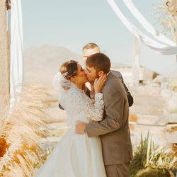 Havens Ranch - The mountains are always a good choice for the ground of your 'I do' photos.