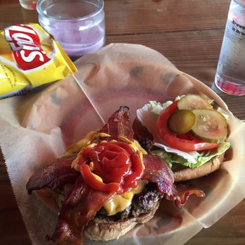 3 Keys Brewing - Big burgers! Pulled pork tacos! Beer and cider on tap!! Go there now! - Breweries Near Me - Bradenton, Florida