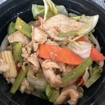 Thai Express - a bowl of chicken and vegetables - Thai Near Me - Pickering, Ontario Thai Express - a bowl of chicken and vegetables - Thai Near Me - Pickering, Ontario