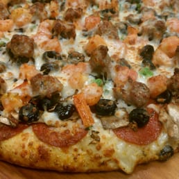 Cream of Garlic Combination Pizza