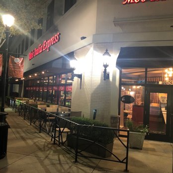 Mo's Italia Express - Nice and clean restaurant. Friendly and professional staff - Italian Near Me - Cedar Hill, Texas