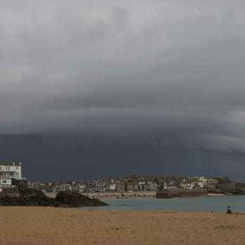 Porthminster Beach - Porthminster Beach, St. Ives  -- run for cover! - Beaches Near Me